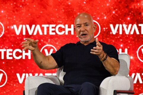 Amazon founder approaches acquisition of Liverpool shares