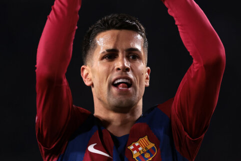 J. Cancelo becomes a player of the Barcelona team