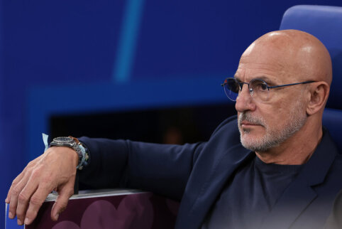 The Spaniards are negotiating with the national team coach