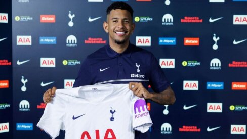 Official: Tottenham has acquired Savinho for a huge amount