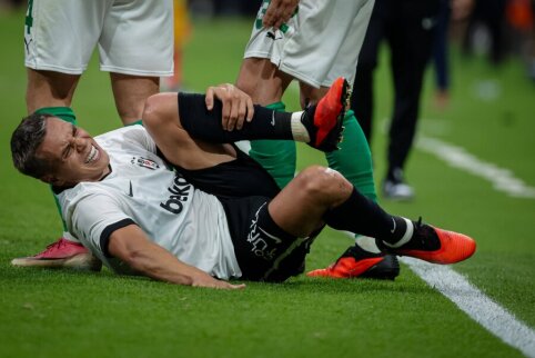 Besiktas team arriving in Kaunas – without L. Trossard