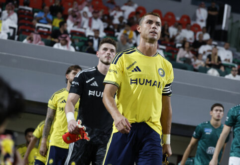 Surprise in Saudi Arabia: A. Postecoglou, who told C. Ronaldo the bitter truth, substituted the Portuguese after the break