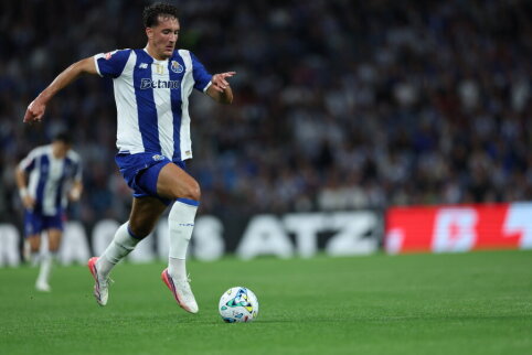 D. Gulis will fulfill his dream transfer to the "Galatasaray" club.