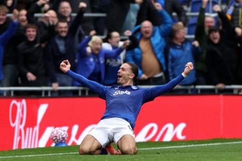 J. Grealish returns to Everton