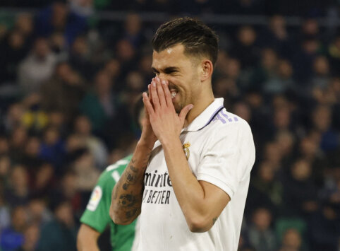 D. Ceballos returns to Real Betis club after nearly a decade.