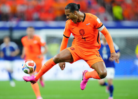 V. van Dijk Reveals How Long It Took Him to Stay in the Netherlands National Team