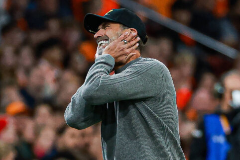 Match marked by famous coaches' debuts – Netherlands snatch a draw