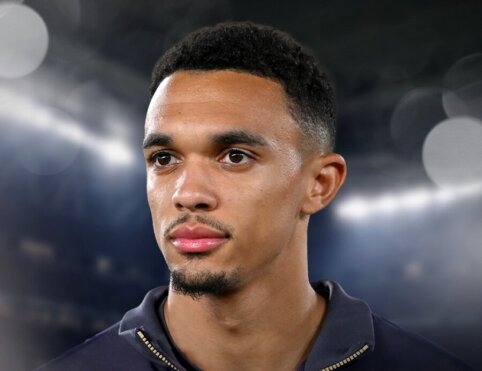 A. Gordon highlighted T. Arnold's excellent pass in the Nations League.