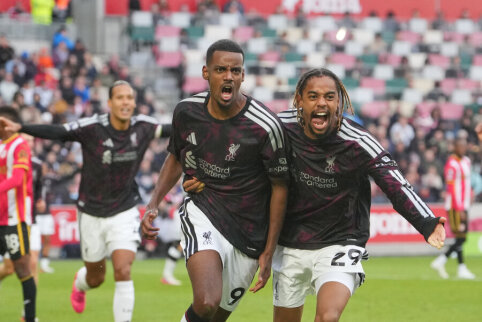 Liverpool defeated Brentford away from home