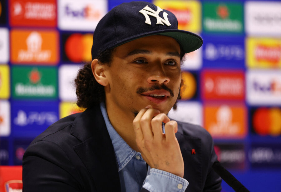 H. Hainer: "L. Sane always mentioned that he wants to stay at the 'Bayern' club."