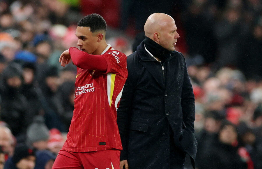 V. van Dijk: "T. Arnold's departure? There is no better place for me than the Liverpool club."