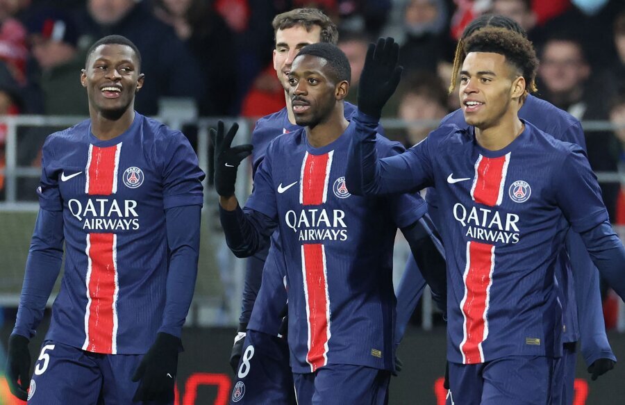 L. Campos will work at PSG club for another five years.