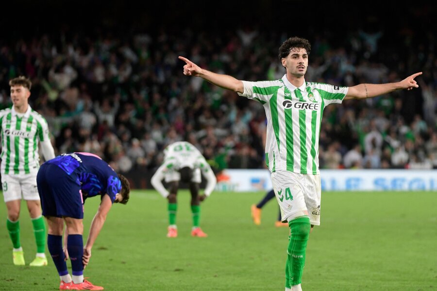 Real Betis parted ways amicably with Valencia club