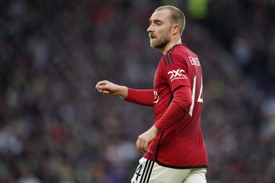 Man Utd bids farewell to three footballers