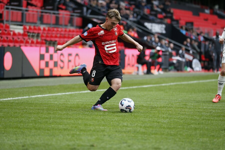 A. Truffert will replace M. Kerkez at the "Bournemouth" club.