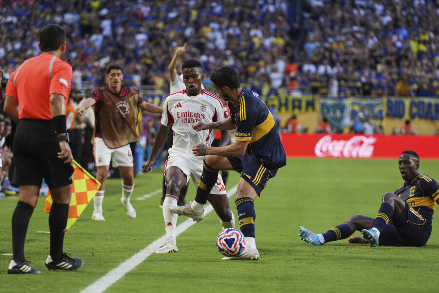 Benfica rescued themselves in the match against Boca Juniors, Flamengo handled Esperance.