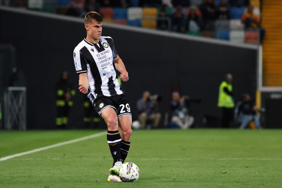J. Bijolis will move to Leeds United club