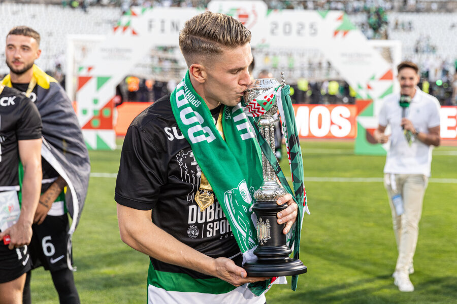 V. Gyokeresas reported the news to the president of Sporting.
