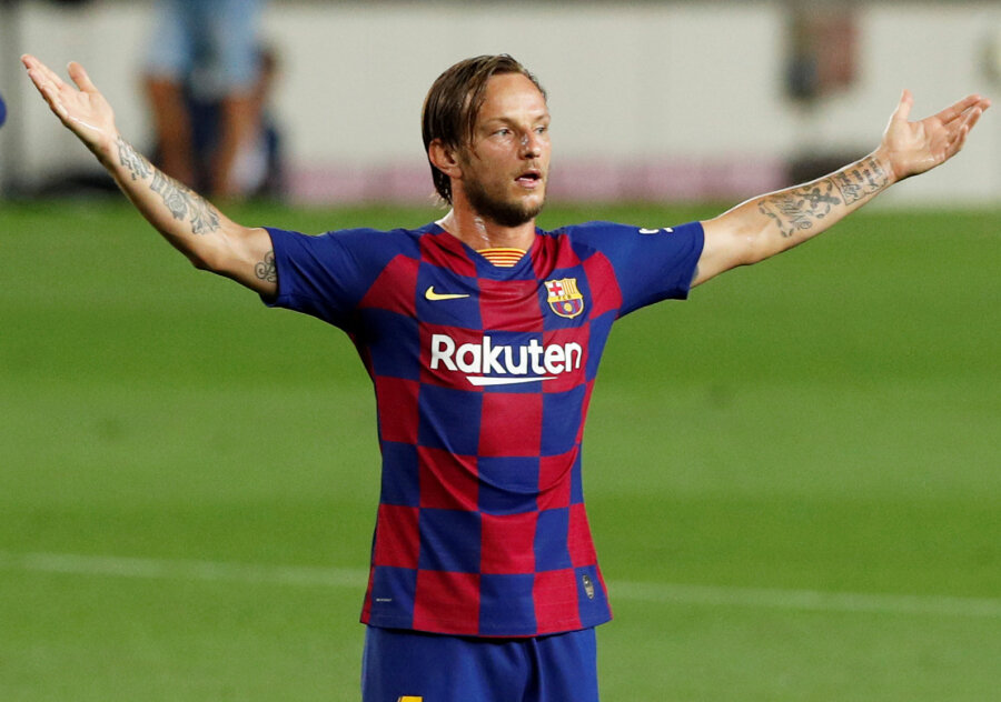 I. Rakitičius ended his professional football career.
