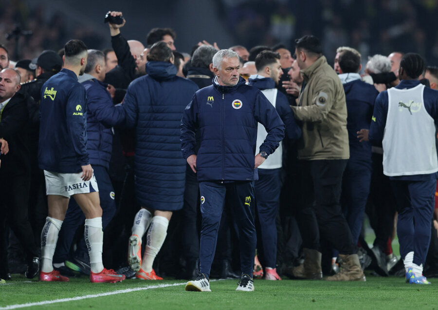 Fenerbahce reached the final stage of the Champions League.