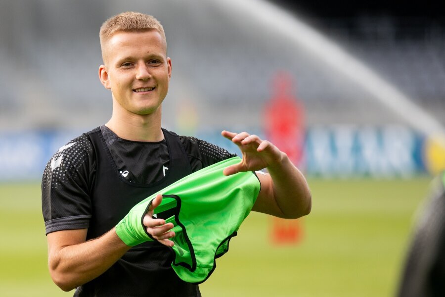 P. Golubickas departs for Finland