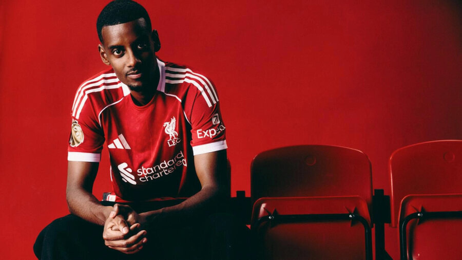 Official: Liverpool has signed A. Isak for a British record