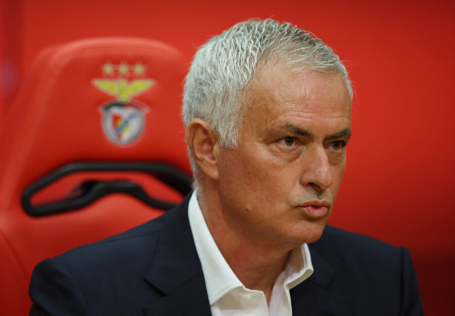OFFICIAL: J. Mourinho returns to Benfica after 25 years