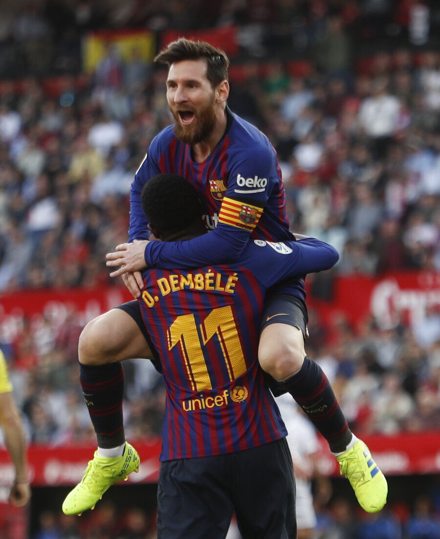 L. Messi's message to O. Dembele: 'You completely deserve it'