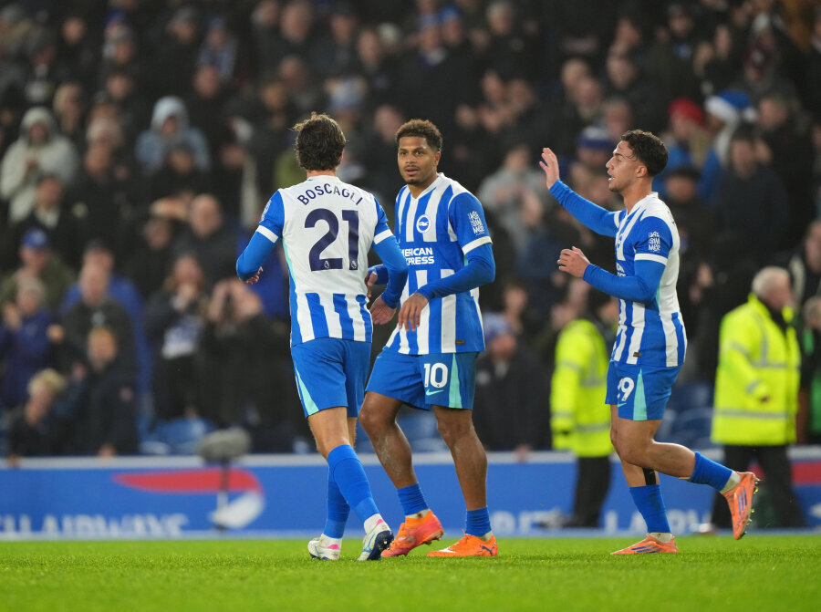 G. Rutter saved Brighton from defeat in added time.