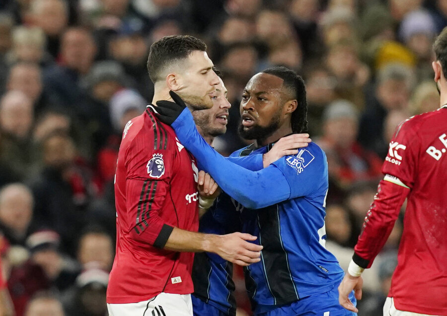 Man Utd and Bournemouth shared the points in an eight-goal fiesta.