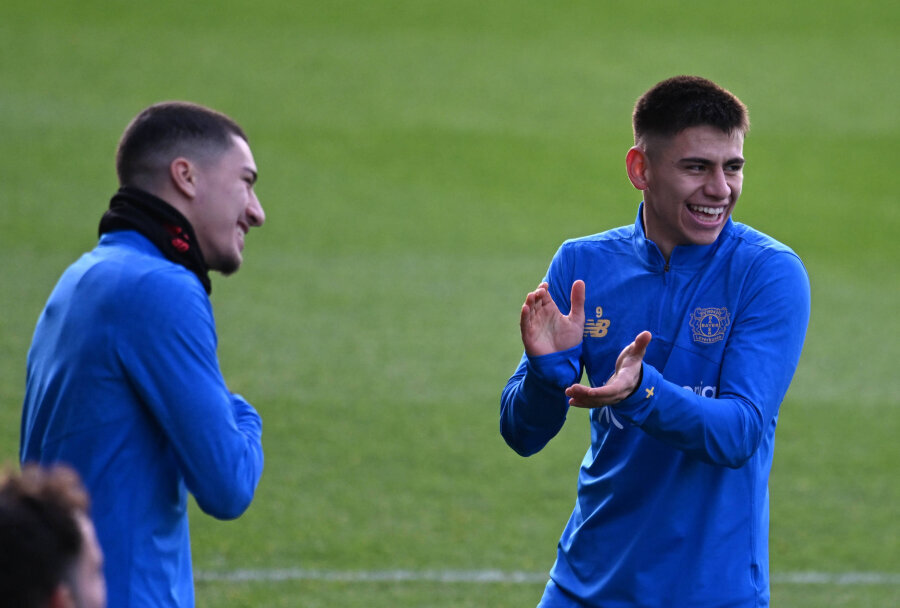 C. Echeverri will return to Manchester City club in the winter