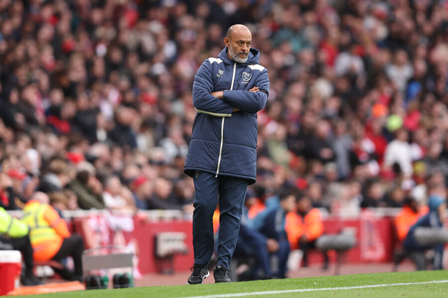 West Ham will give N. Espirito Santo a final chance.