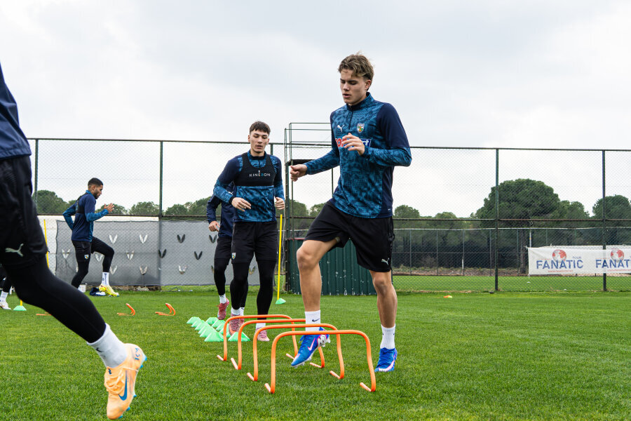 Up Close: What Does FK 'Kauno Žalgiris' Training Look Like in Turkey?
