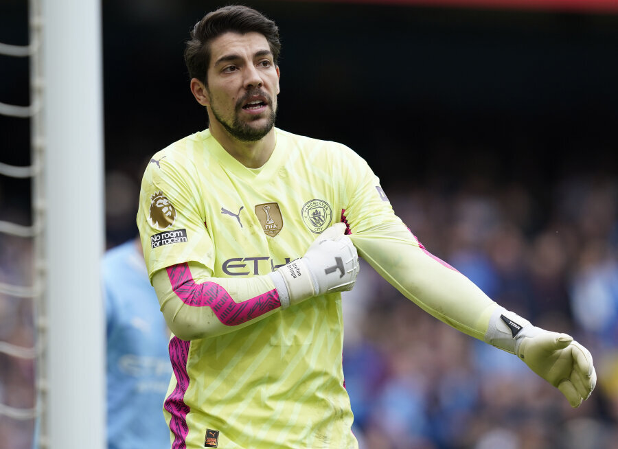 Goalkeeper S. Ortega will join the Nottingham Forest team.