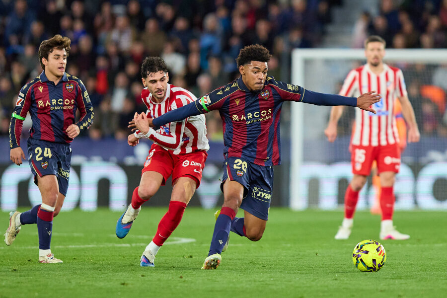 Atletico played a goalless draw with Levante team.
