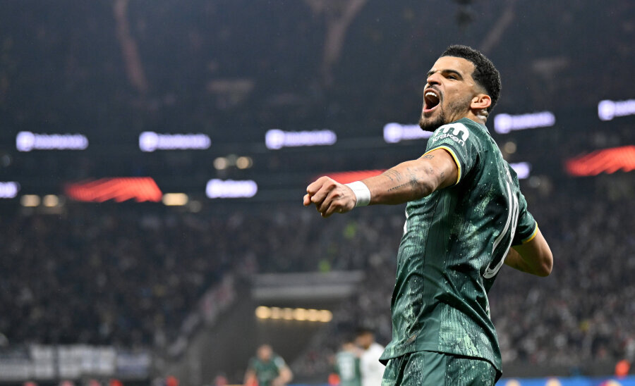 M. Telis will remain in the "Tottenham" squad.