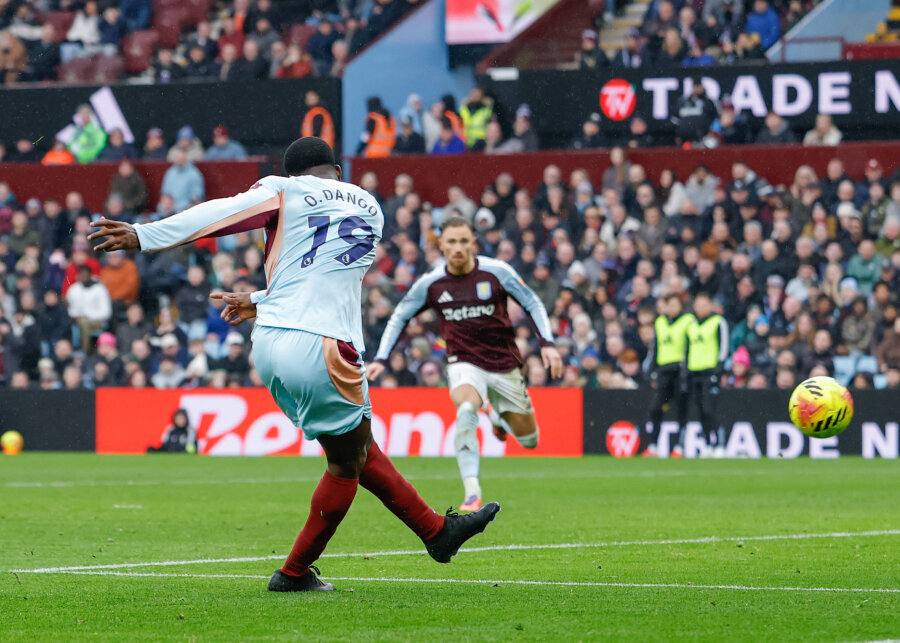 Brentford overcomes Aston Villa even with a disadvantage