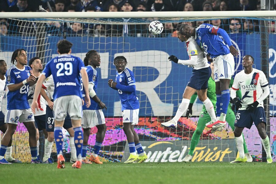 Chelsea reclaims loaned defender M. Sarr from RC Strasbourg club