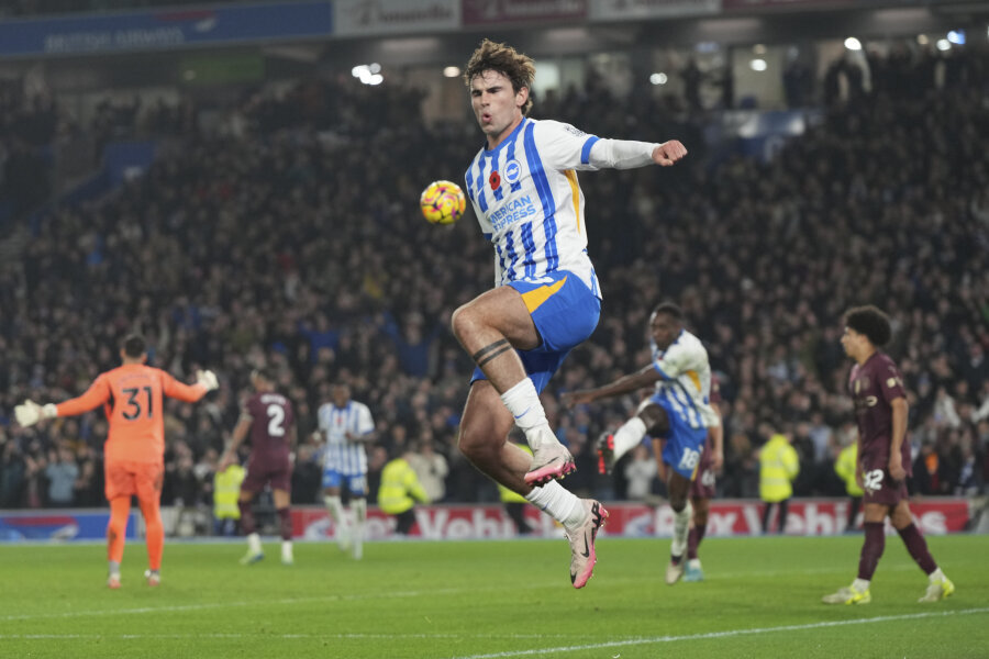 M. O'Riley returned to the "Brighton" club after half a year.