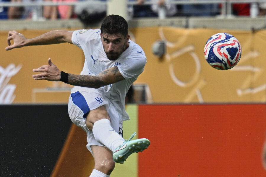 Official: R. Neves, who dominated "Man Utd," extended his contract with "Al Hilal."