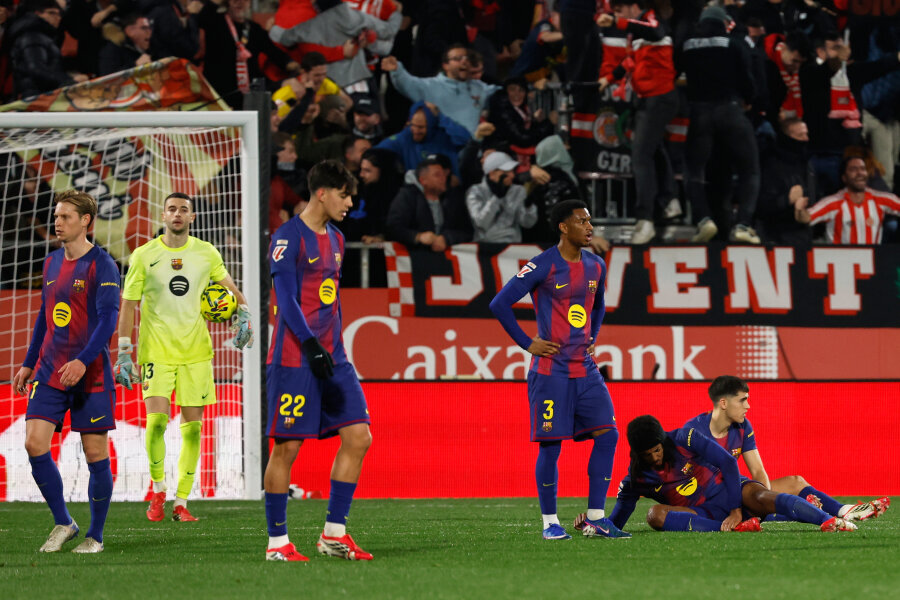 Barcelona, having slipped in the tournament standings, fell in Girona.