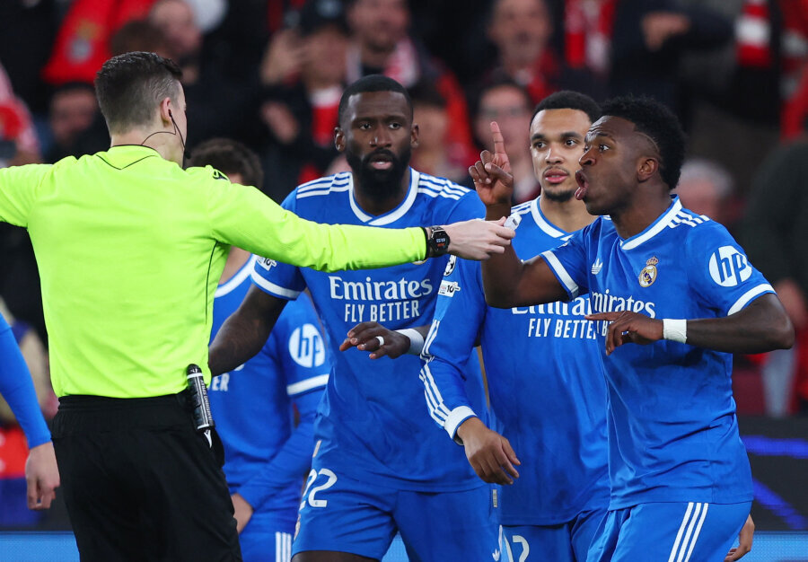 Insulted Vinicius led Real to victory in Lisbon