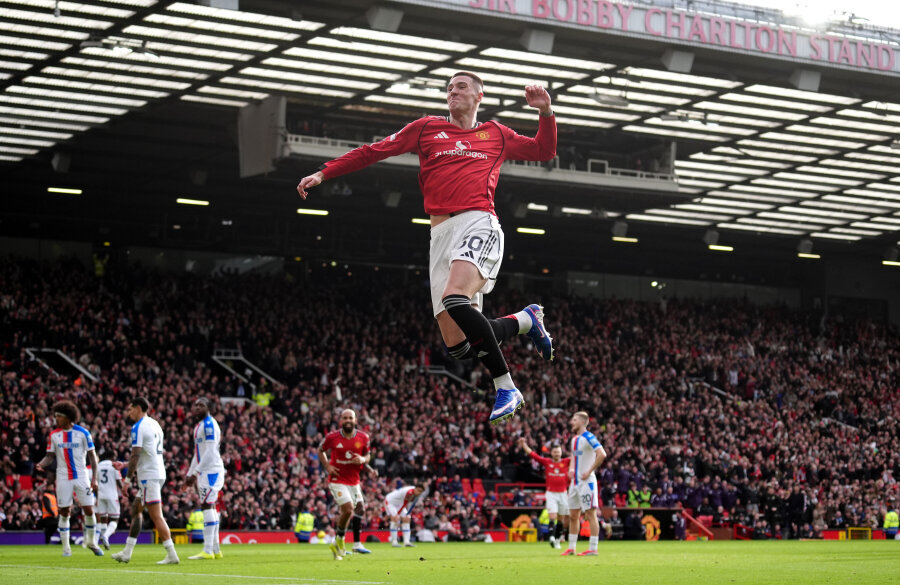 Man Utd rises to third place in the Premier League