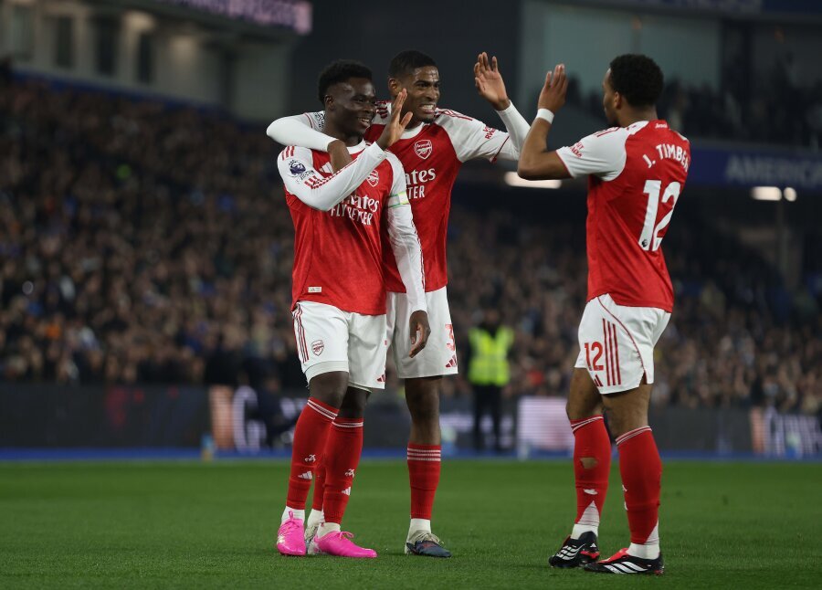 Good 'Arsenal' evening: the 'Gunners' triumphed in Brighton, while 'Man City' dropped points against 'Forest'