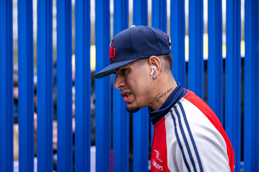 P. Hincapie will long remain at the "Arsenal" club.