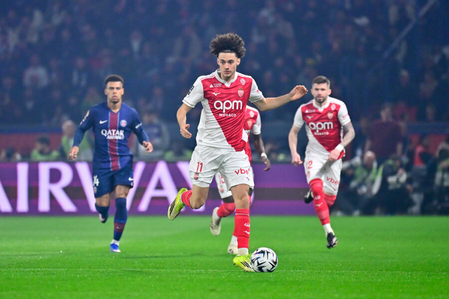 The struggling Tottenham club has set its sights on Monaco midfielder.