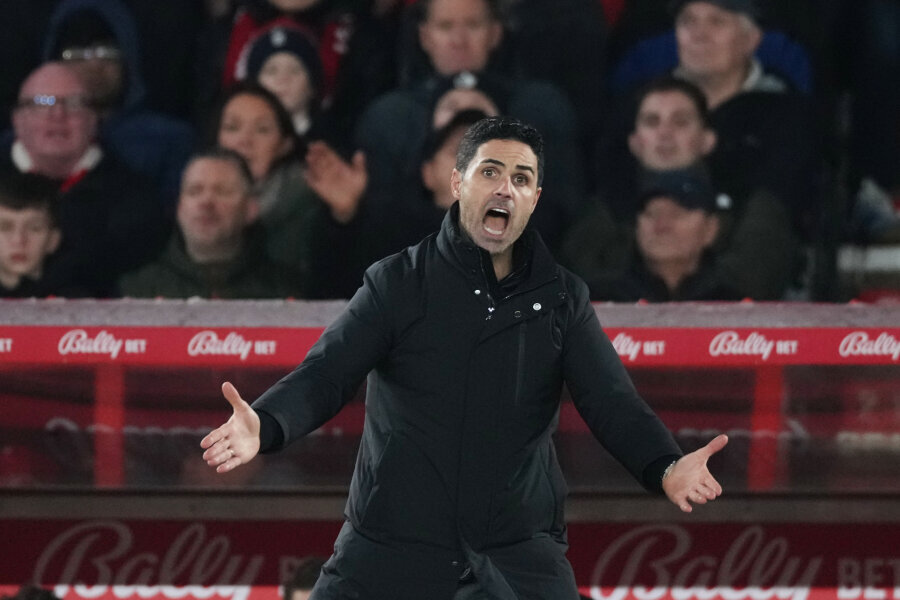 M. Arteta praised coach D. Moyes and the playing style of "Barcelona."