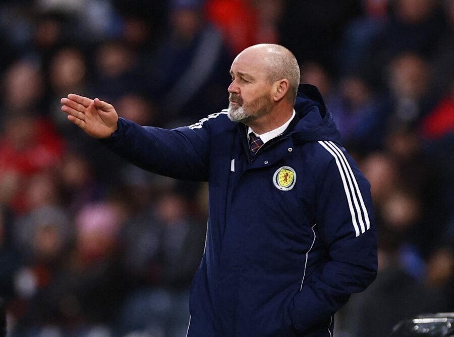 S. Clarke commented on the fans' whistles directed at the Scotland national team.