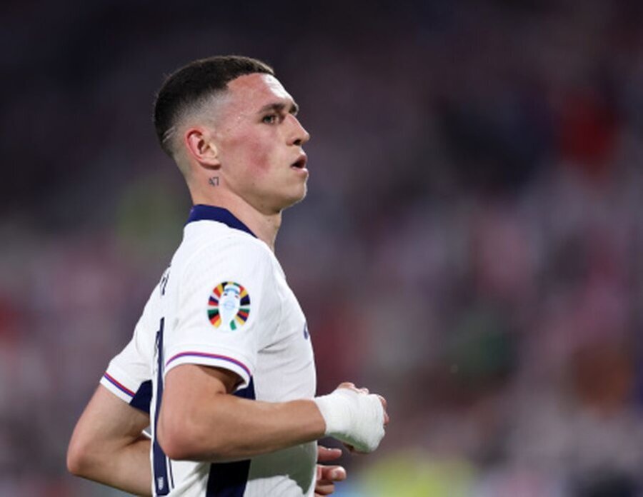 T. Tuchelis commented on P. Foden's current condition in the national team and club.