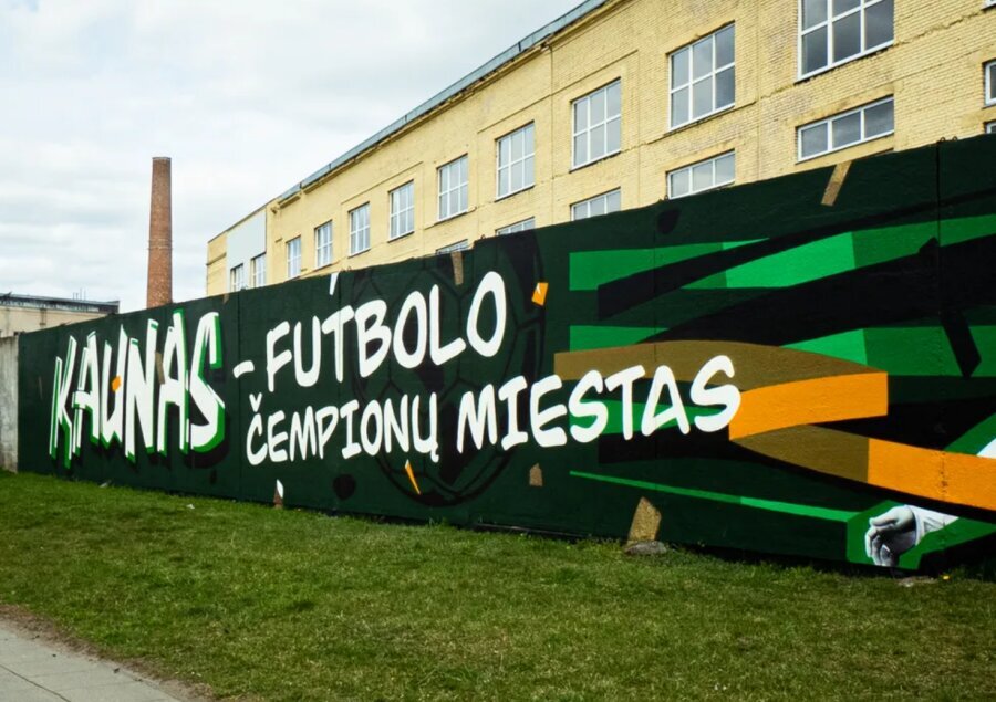 In Kaunas – A mural dedicated to Lithuania's football champions